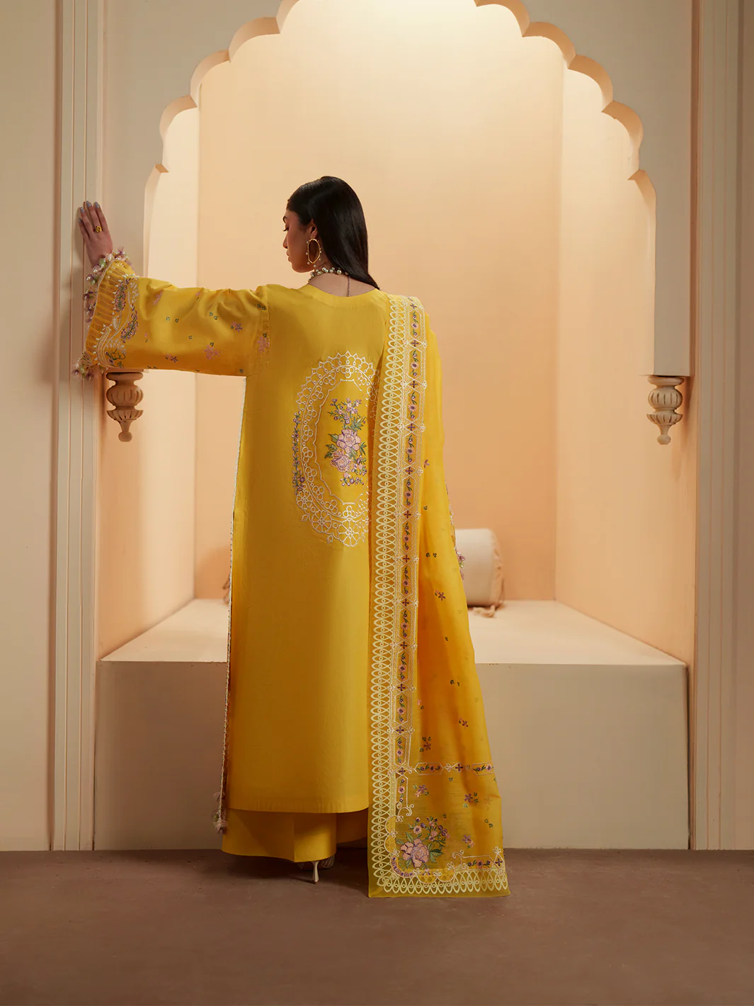 D-111-A | 3 PC Luxury Lawn - Image 3
