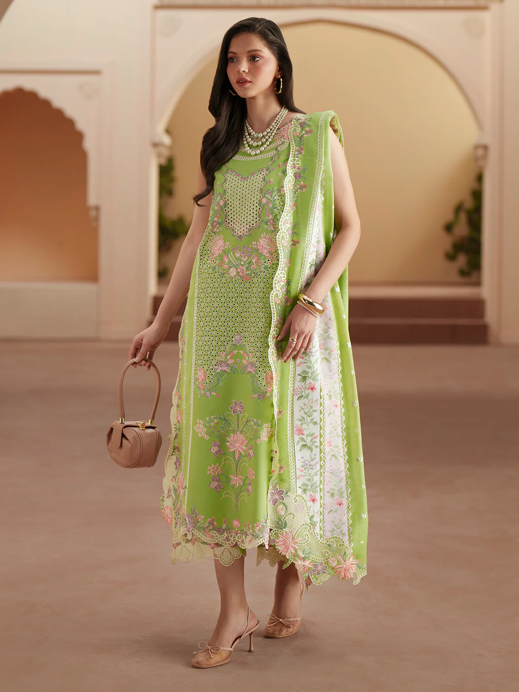 D-112-A | 3 PC Luxury Lawn - Image 3