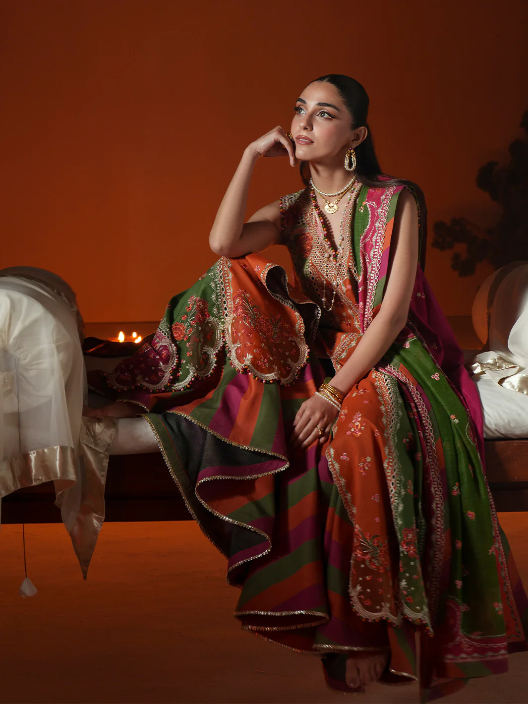 D-114-B | 3 PC Luxury Lawn - Image 5