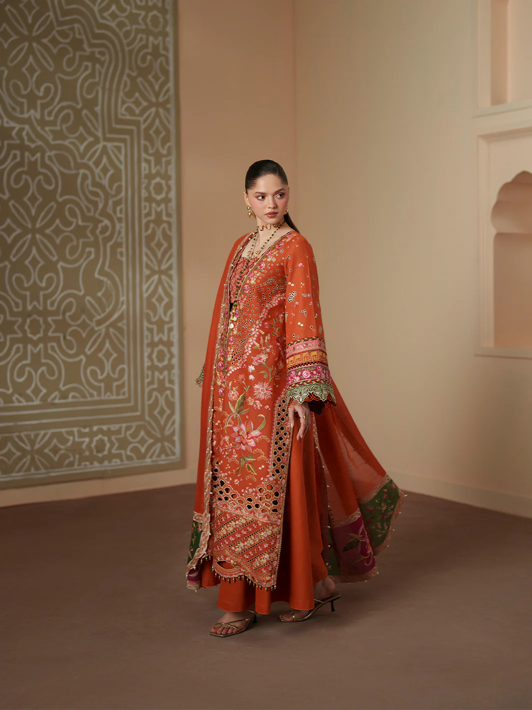 D-116-A | 3 PC Luxury Lawn - Image 3