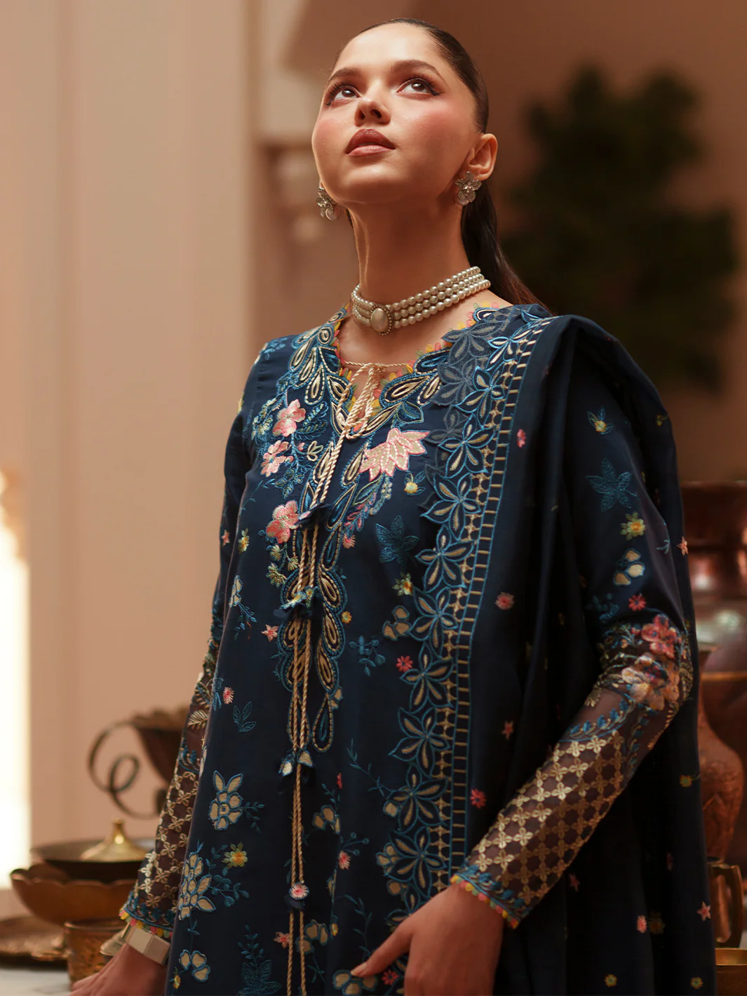 D-117-C | 3 PC Luxury Lawn - Image 5