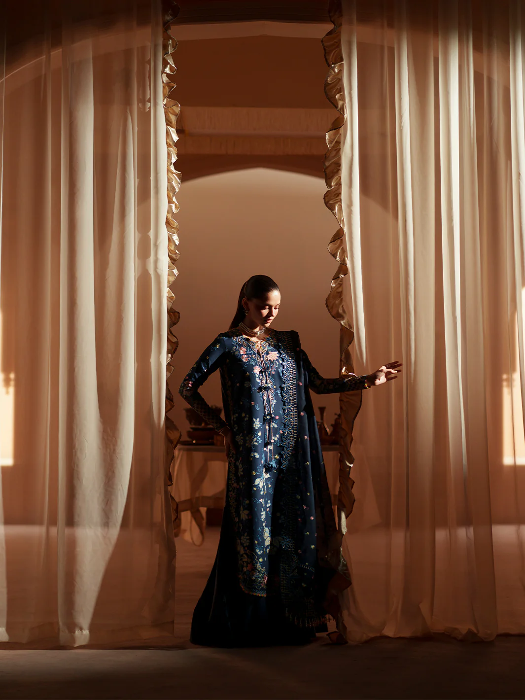 D-117-C | 3 PC Luxury Lawn - Image 6