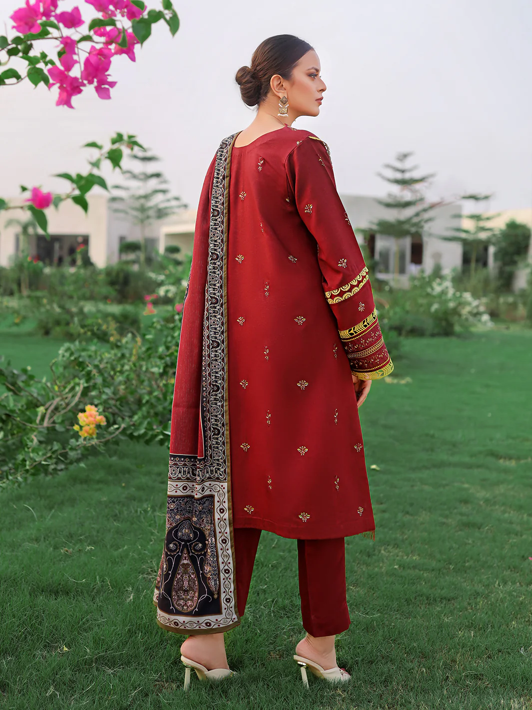 D#751-B | 3 PC Karandi Unstitched - Image 5